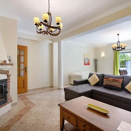 Casa Ambar * Αλμπουφέιρα