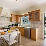 Casa Ambar אלבופיירה